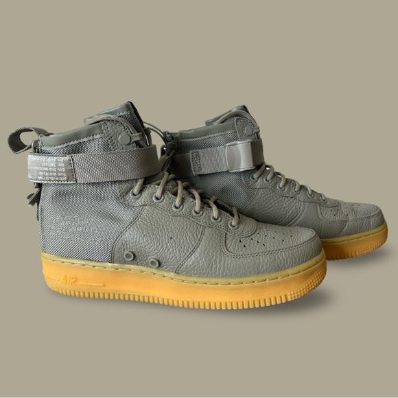 Women’s Nike SF AF1 MID Air Force 1 - Stucco Green Size 9 - Picture 4 of 8